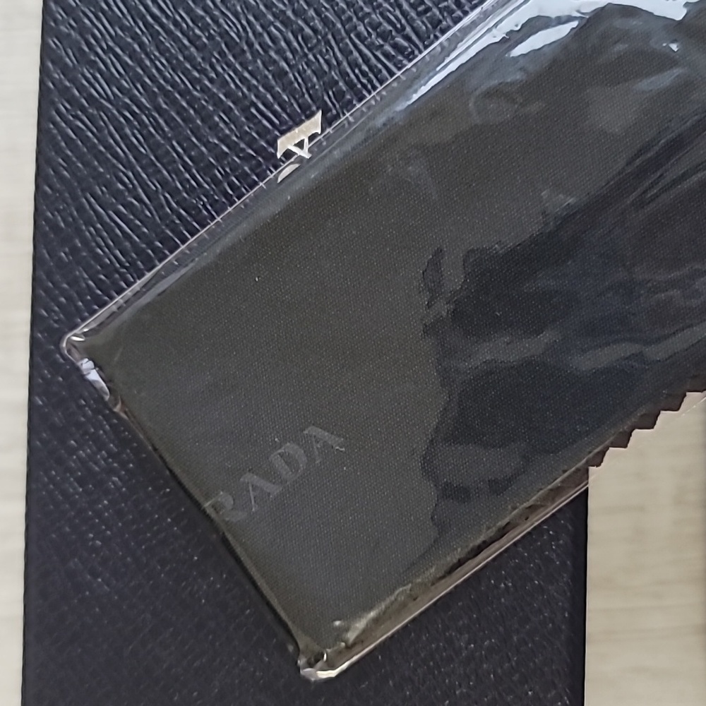 Prada Box - Picture 4 of 6